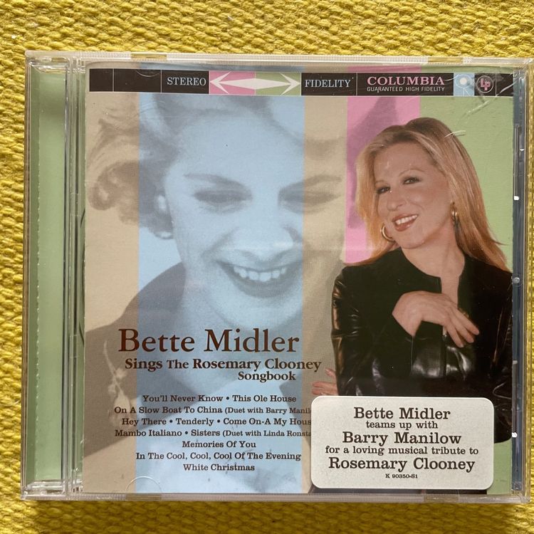 Sings the Rosemary Clooney Songbook